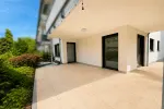 Hochwertige & moderne 4 Zimmer Erdgeschoss-Wohnung mit Garten und Stellplatz